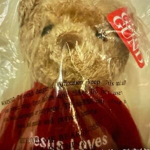 NWOT JESUS LOVES ME BEAR